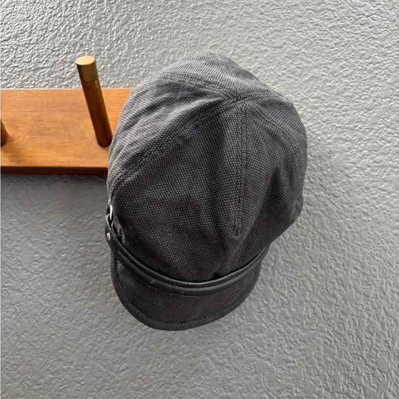 BANAMA REPUBLIC Black Women's Newsboy Cap w leather accent - Picture 3 of 11